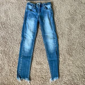Kan Can Jeans. Light washed.